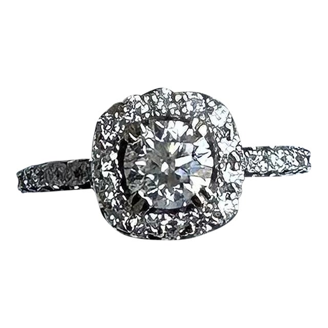 Natural Diamond Engagement Ring in 14kt White Gold - 0.70ct Center, Appraised, Size 5.75 For Sale