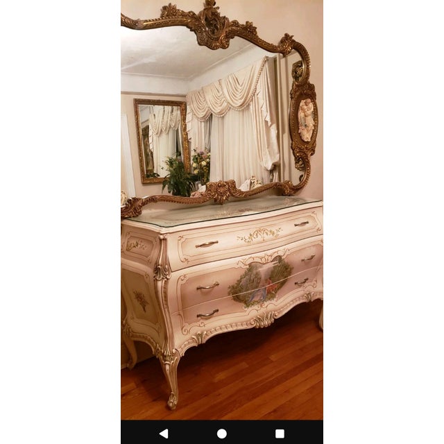 Vintage French Italian Rococo Louis XV Gold Wall Mantle Mirror Porcelain Figures For Sale In New York - Image 6 of 7