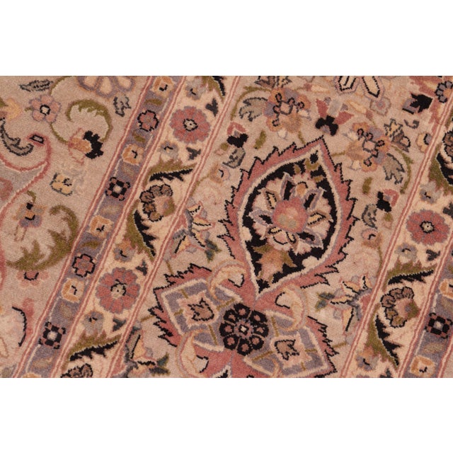 Shabby Chic Medallion 1990's Pak-Persian Black/Gray Wool Rug - 8'2'' X 10'2'' For Sale In New York - Image 6 of 9