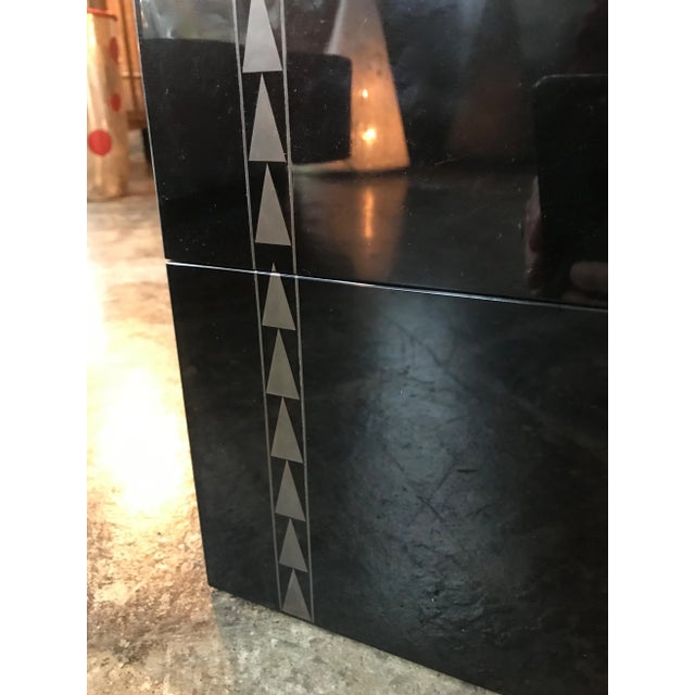 Black 1940s Art Deco Black Lacquer Box With Metal Inlay For Sale - Image 8 of 13