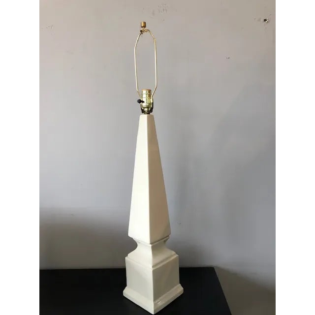 1980s Vintage Obelisk Lamp For Sale In Miami - Image 6 of 9