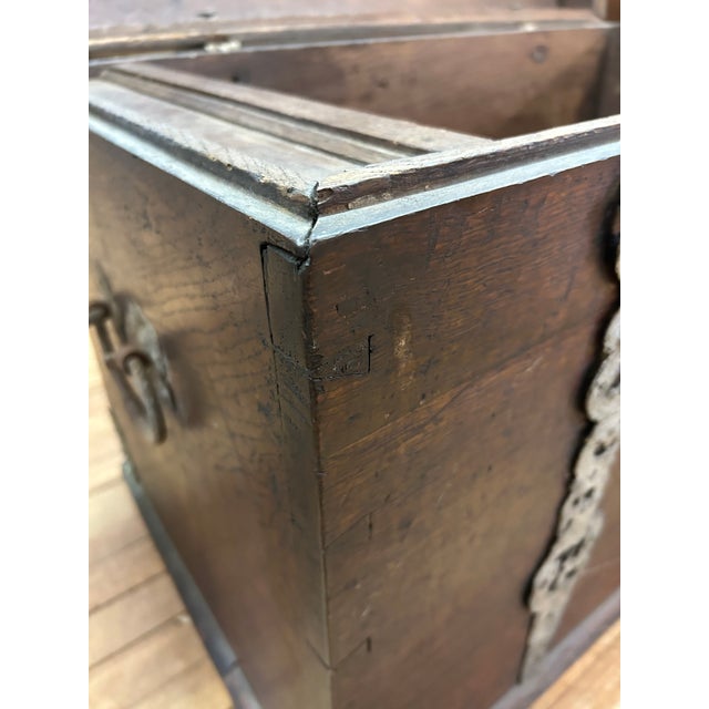 18th Century German Dome Top Oak Dowry Chest For Sale - Image 13 of 17