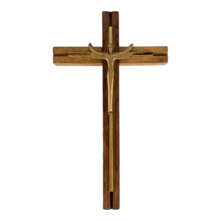 Vintage Wood Brass Wall Crucifix Cross Jesus Christ Mid Century Iconography MCM For Sale