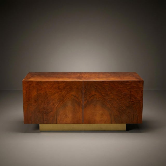 The rich, intricate veining of burlwood never fails to draw the eye, and we make sure it’s always represented in our...