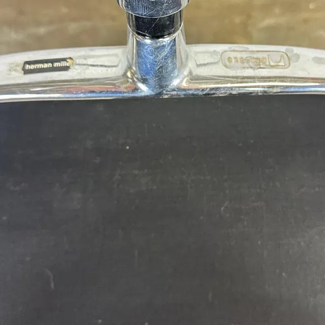 Metal Ea219 Soft Pad Armchair by Charles & Ray Eames for Vitra For Sale - Image 7 of 8