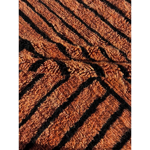 Contemporary Handmade Mrirt Moroccan Rug – Brown Wool Area Rug For Sale - Image 3 of 8
