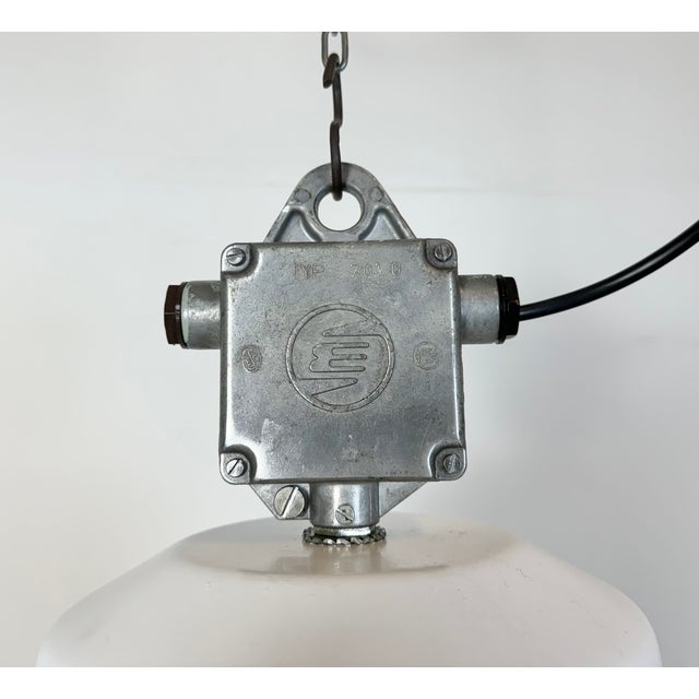 1990s Large Industrial Factory Lamp in White Enamel from Elektrosvit, 1990s For Sale - Image 5 of 16