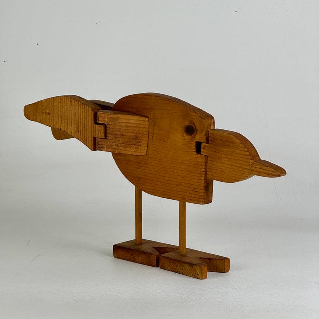 Vintage American Folk Art Articulated Bird Sculpture in Blond Brown Wood For Sale - Image 4 of 10