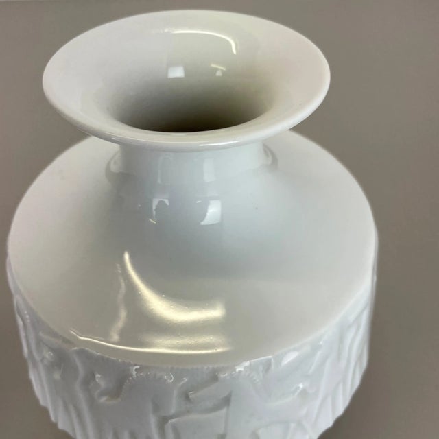 Op Art Biscuit Porcelain Vases from Edelstein Bavaria, Germany, 1970s, Set of 2 For Sale - Image 14 of 18