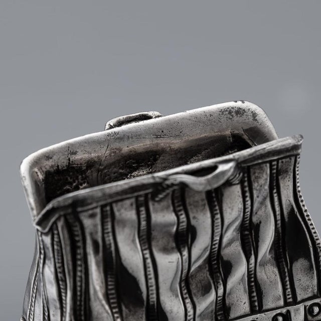 Vintage English Silver Doctors Case, 1930 For Sale - Image 10 of 17