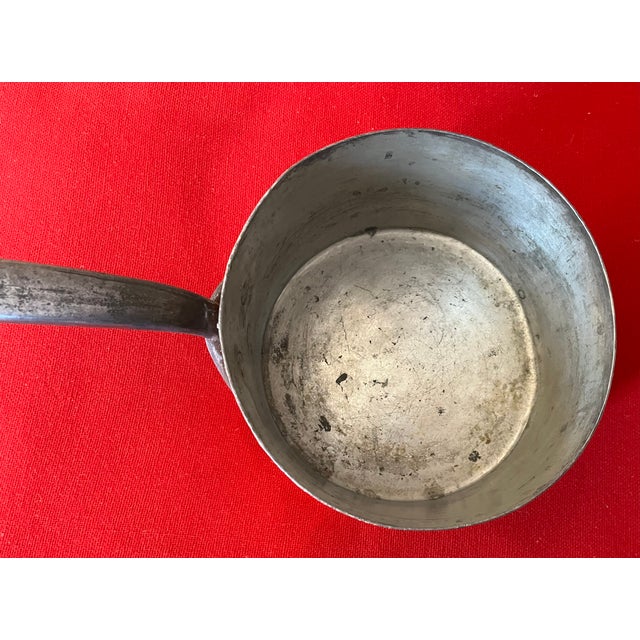 Metal Antique 19th Century English Copper Estate Sauce Pan With Hand Engraved Crest For Sale - Image 7 of 15