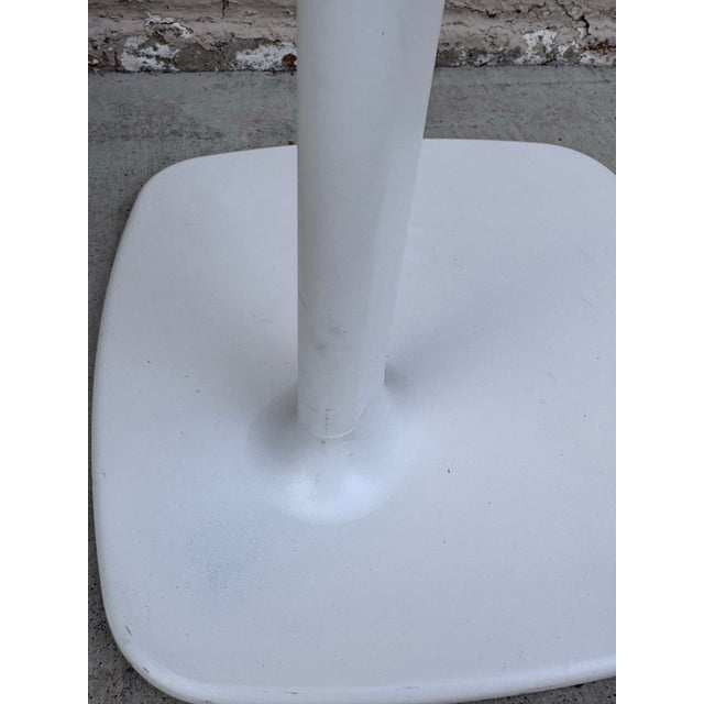 Allermuir "Host" Hlt1 Side Table by Simon Pengelly, White Aluminum For Sale - Image 11 of 11