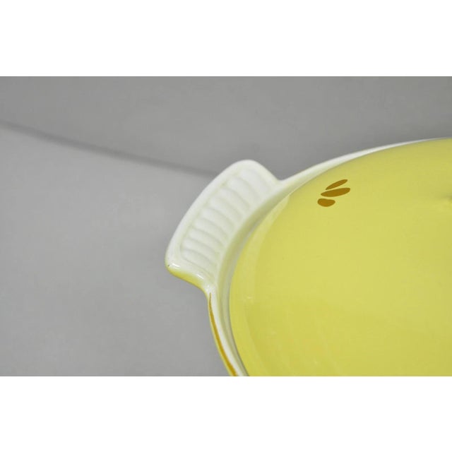 Metal Vintage Dru Holland Yellow Tulip Enameled Cast Iron Dutch Oven Oval Pot For Sale - Image 7 of 12