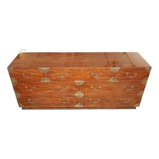 1970s Vintage Henredon Tansu Asian Campaign Style Chest of Drawers Dresser For Sale