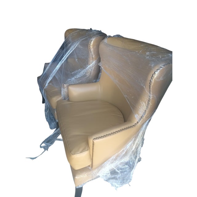 A Pair of Elegant Mid-Century Leather Butterfly Wingback Chairs by Williams-Sonoma. For Sale - Image 11 of 11