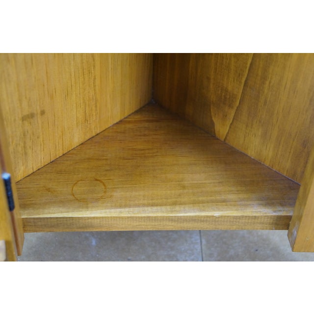 Vintage Pine Country Farmhouse Corner Cabinet Medicine Cupboard 27" For Sale - Image 9 of 12