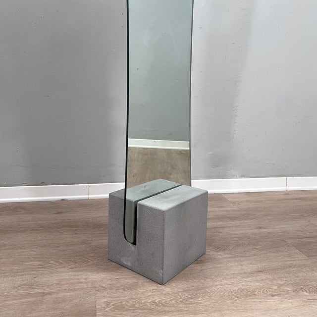 Glass Postmodern Silhouette Standing Floor Mirror by Pierre Cardin for Acerbis, 1980s For Sale - Image 7 of 15