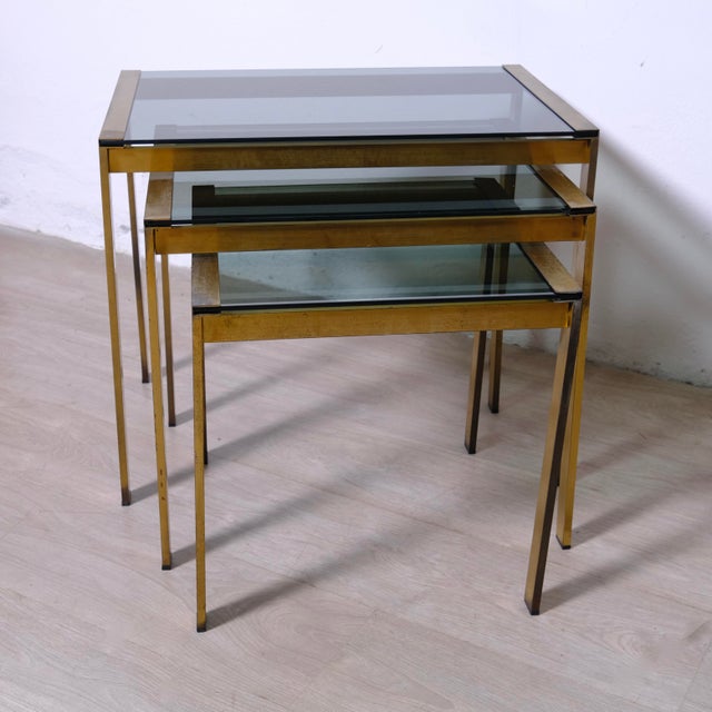 Metal Nesting Coffee Tables in Glass and Brass, Italy, 1970s, Set of 3 For Sale - Image 7 of 18