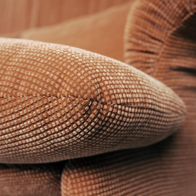 Textile Portovenere Wingback 3-Seater Sofa in Peach Upholstery by Vico Magistretti for Cassina, Italy, 1980s For Sale - Image 7 of 18