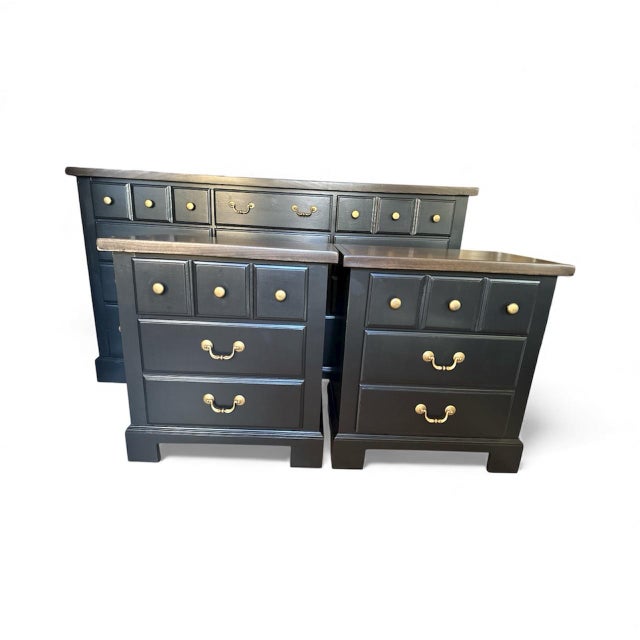 This is a stunning, high-quality solid wood bedroom set by Vaughan Bassett that has been professionally refinished in a...