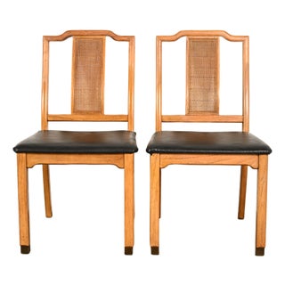 Henredon Style Mid-Century Hollywood Regency Carved Walnut and Cane Side Chairs or Dining Chairs, Pair For Sale
