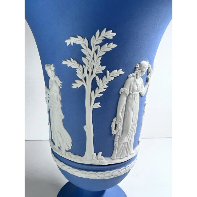 Mid-Century Modern 1980s Wedgwood Jasperware Arcadian Pedestal Footed Vase For Sale - Image 3 of 5