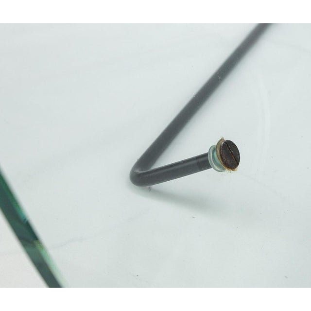 Vintage Curved Glass Magazine Rack from Fiam, 1980s For Sale - Image 6 of 8