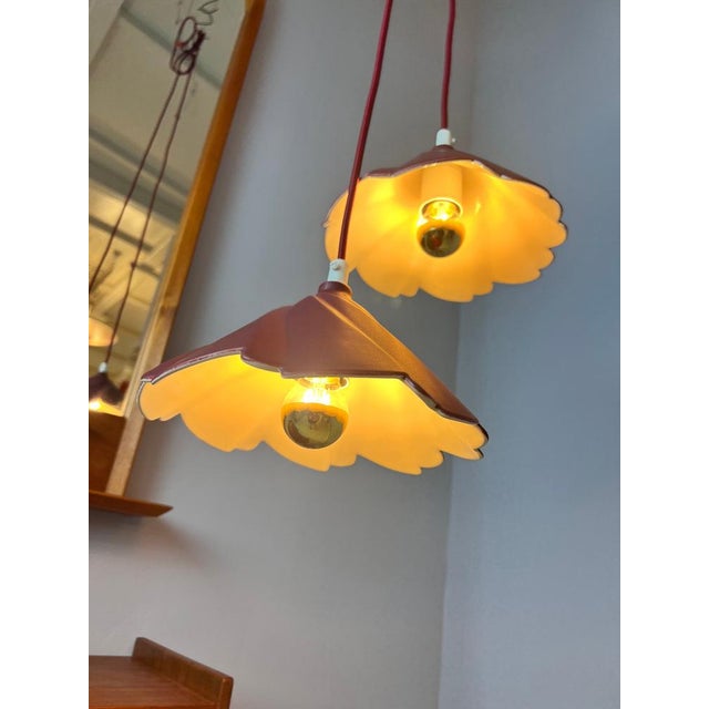 Preis pro Lampe. 2 Stück verfügbar. Kabellänge und Kabelfarbe passen wir nach deinen Wünschen an. Momentan sind 3m...