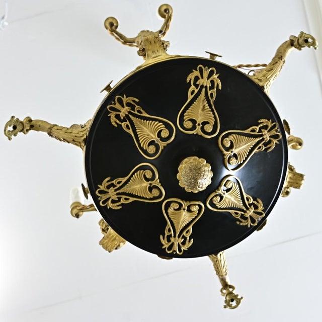 Early 19th Century Early 19th Century French Empire Quality Brass and Tole Chandelier For Sale - Image 5 of 12