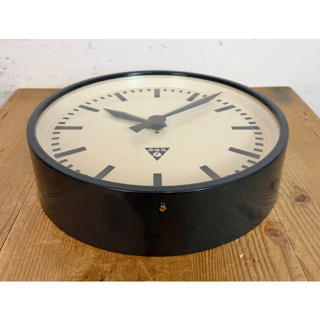 Gray Industrial Factory Wall Clock from Pragotron, 1960s For Sale - Image 8 of 15