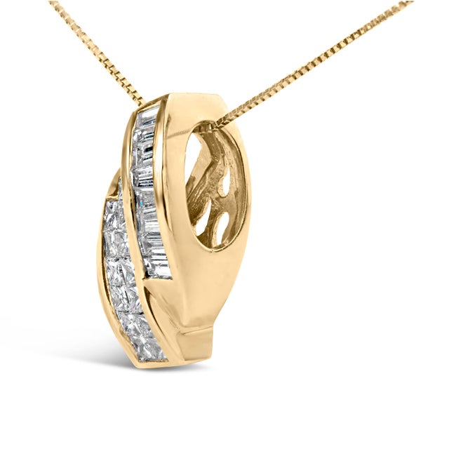 Contemporary 14k Yellow Gold 1 1/3 Cttw Princess and Baguette-cut Diamond Double Curved Pendant Necklace (H-I Color ,VS1-VS2 Clarity) - NO CHAIN INCLUDED For Sale - Image 3 of 5