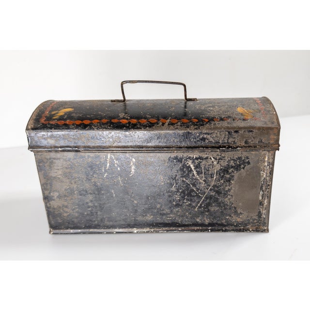19th Century Primitive Americana Painted Toleware Tin Box For Sale In New York - Image 6 of 15