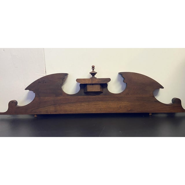 French Architectural Pediment in Cornice and Carved Wood, 1890s For Sale - Image 9 of 14