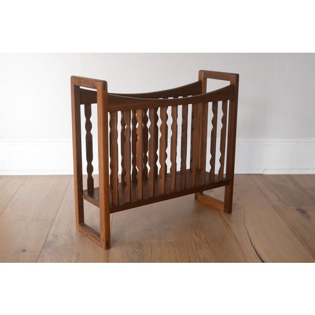Arthur Umanoff MCM Arthur Umanoff Walnut Magazine Rack for Washington Woodcraft For Sale - Image 4 of 12