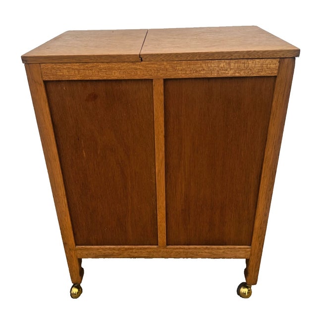 Mid Century Sewing Artist Cabinet, Four Drawers, Top Storage Bins, Expanding Top For Sale In Palm Springs - Image 6 of 11
