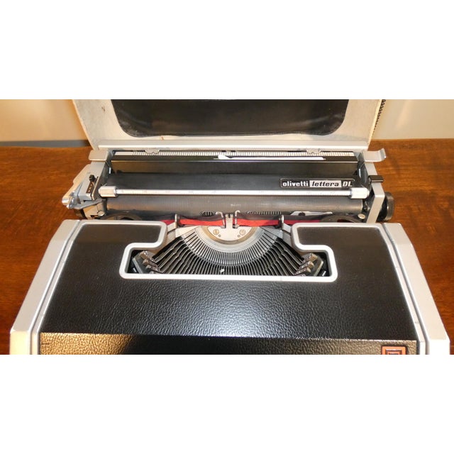 Lettera DL Typewriter from Olivetti, Italy, 1965 For Sale - Image 10 of 18