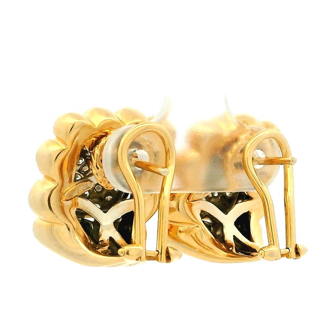 Pair of Primoro Italian 18k Gold Pavé Diamond Earrings, 1980s For Sale - Image 9 of 17