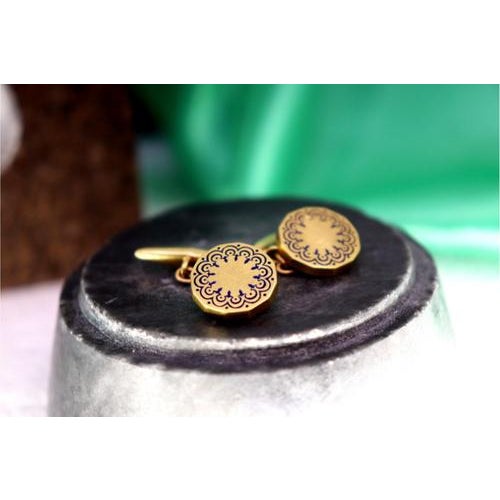 Gold cufflinks in button shape with blue accents. Metal: Gold. Origin: Portuguese. Brand: Dragão. Weight: 6.24 grams....