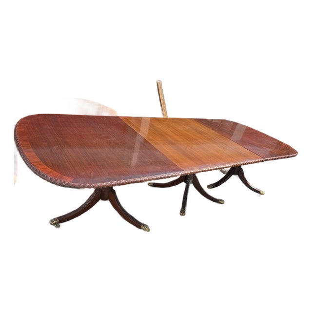 1950s Mahogany Antique Style 3 Pillar Dining Table Regency Style Solid Mahogany Top For Sale