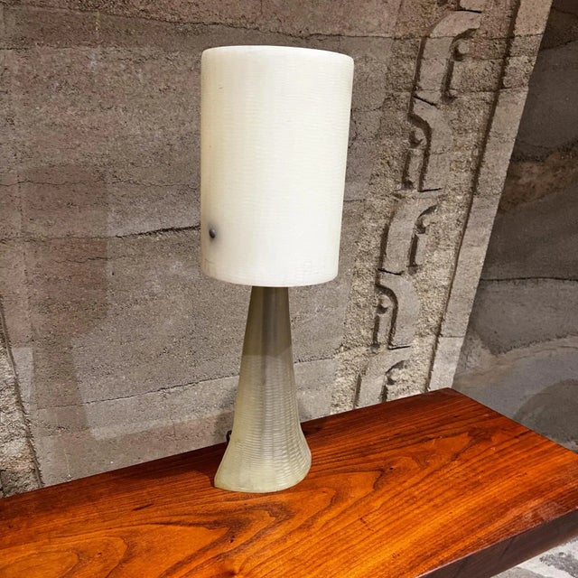 1970s 1970s Vintage Modern Resin Table Lamp For Sale - Image 5 of 7