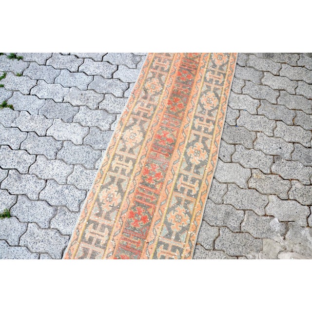 1960s Vintage Hand Knotted Floral Oushak Rug For Sale - Image 5 of 11