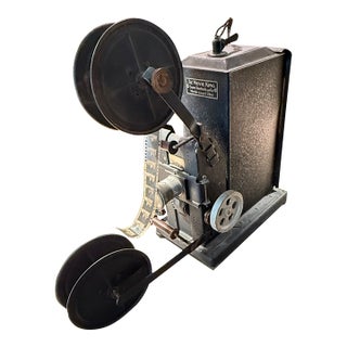 Rare 1930s Vintage Sears, Roebuck & Co. “The Movie King” 16mm Silent Film Projector For Sale