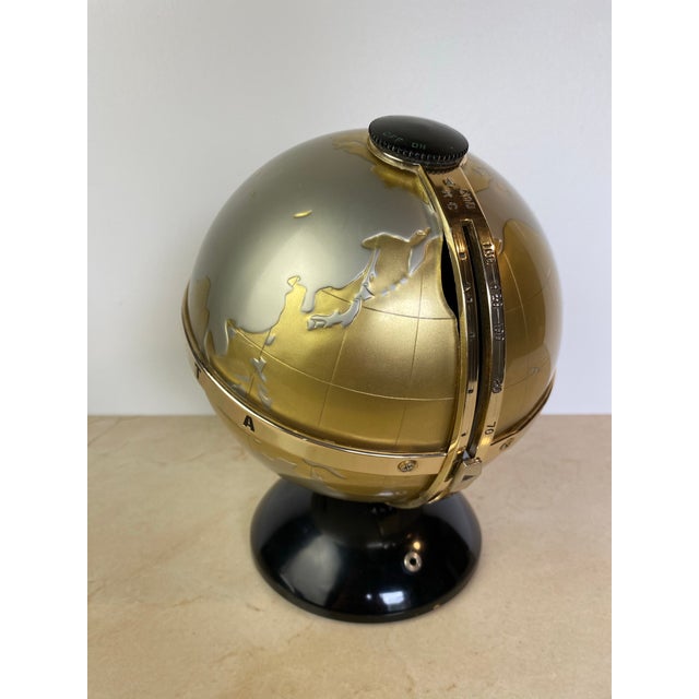 Vintage Vista NTR-6g Globe Transistor Six Radio, Japan, Mid-Century For Sale - Image 4 of 12