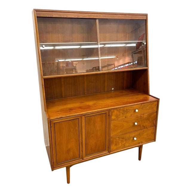 1970s Vintage Mid Century Modern Kipp Stewart for Drexel Declaration China Cabinet Hutch. For Sale - Image 5 of 12