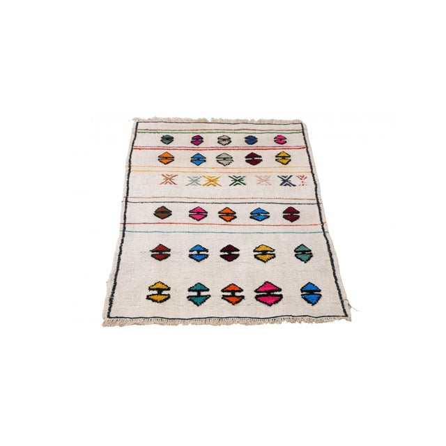 Mid-Century Modern Vintage Hemp Decorative Kilim Rug - 2`4″ X 4`0″ For Sale - Image 3 of 6