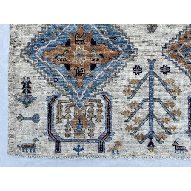 Ivory Tribal Qashqai Carpet 8x10 For Sale - Image 4 of 6