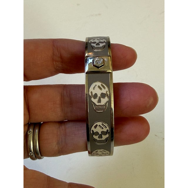 2010s Early 2000s Alexander McQueen Skull Enamel Cuff Bracelet For Sale - Image 5 of 9