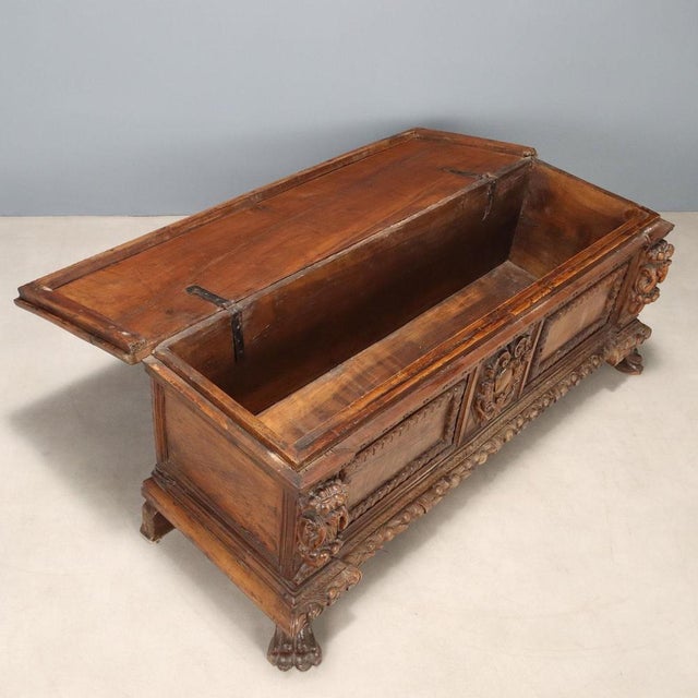Baroque Chest in Walnut For Sale - Image 3 of 14