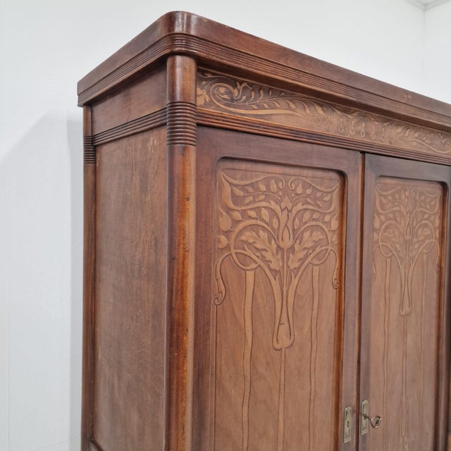 Viennese Art Nouveau Walnut Wardrobe with Floral Marquetry from Jacob & Josef Kohn, 1890s For Sale - Image 3 of 18