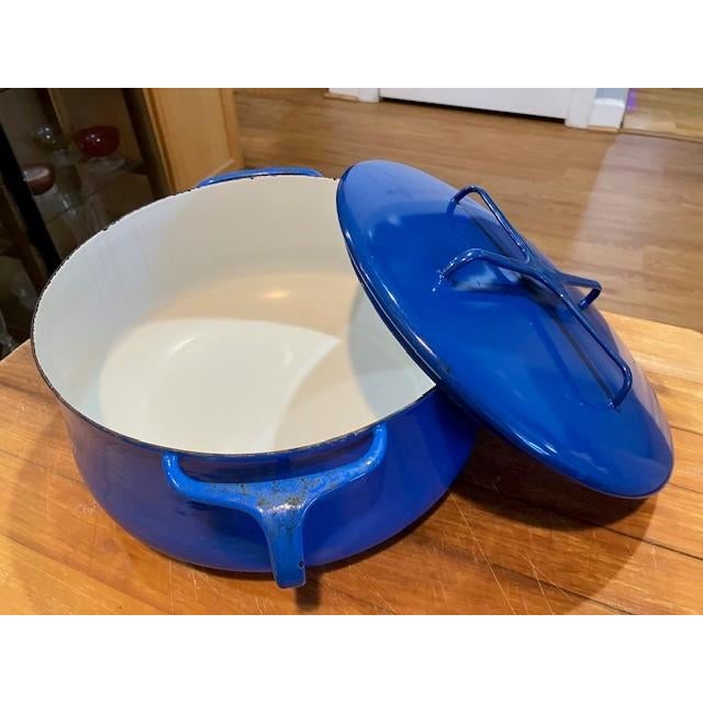 This Dansk Kobenstule four-quart blue pot with lid makes a strong mid-century statement. Designed by Dansk chief designer...